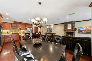 Walk to Lake Heavenly Casinos: Tahoe Woods #601 - 7