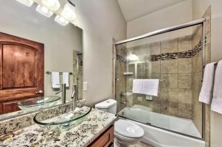 Walk to Gondola & Lake 4BD Townhome TW404 - 3