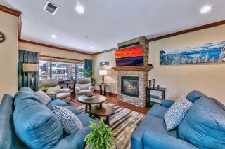 Prime Walk-to-Heavenly Townhome w AC TW702 - 5