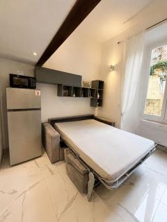Apartment 1 min to Beach Near Monaco - Air Conditioning WiFi - 2