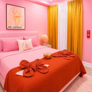 Experience a Dream World in This BarbieInspire UT - 7