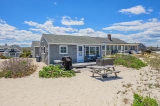 Seaside Serenity with Private Beach Access - 8
