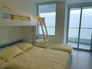 Grand Diamond Beach, 7 pax, 2 bathrooms, terrace view - 4
