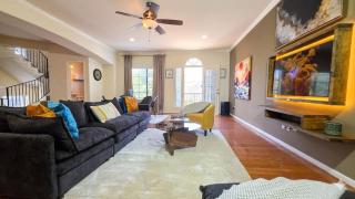 Spacious Heights Townhome 3 Ensuite Bedrooms - 6