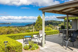 Tiri Heights - Elegant Coastal Retreat - 2