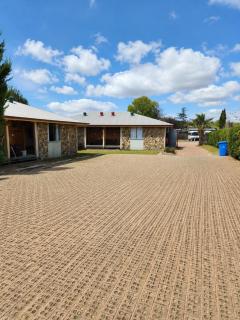 Harvest Homesteads Motel - 1