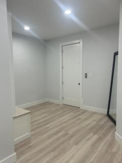 Private and Spacious 2BR Walkout Lower Level w Elevator near Metro and Tysons Corner - 2
