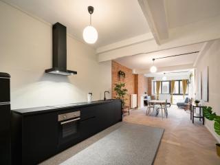 2BR Apartment Central Station Area - 3