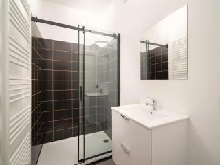 Grand Central Station 2BR 14P Apartment - 1