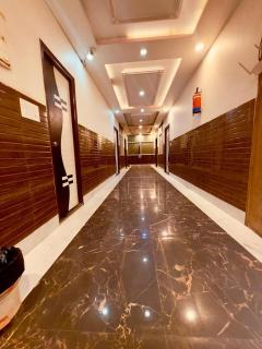 Shree Kamal Dham Hotel - 3