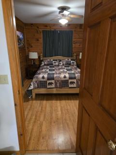 Green Bear Cabin - 5