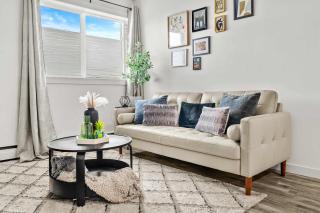 New York New York Suite - DT YYC 2BR Getaway - 9