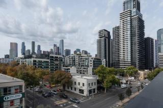 West Edge - Urban Outlook near Gardens and Markets - 1