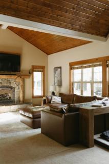 Sierra Lodge + Guest House w/sauna/theater/hot tub - 2
