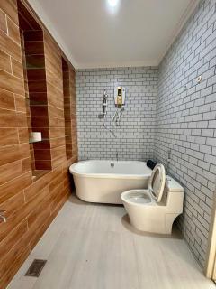 RUBY HOTEL - 8