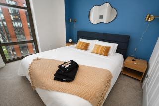 Skyline 2BR on 20th Floor near Grant Park with Paid Parking - 8