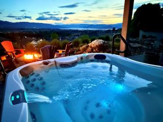 Panorama Views Firebowl Hot Tub - 1