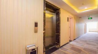 PAI Hotels Shijiazhuang Railway Station West Square - 2