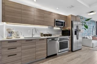 Luxury Hyde Midtown Condo, Pool, Gym & Parking - 7