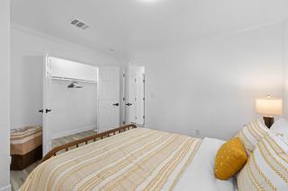 Furnished Mid-Century 32 Pool Cowboys Stadium - 1