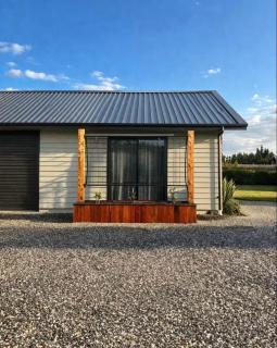 Studio 5- Stylish Stay with Mountain Vista - 5