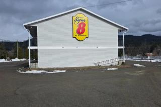 Super 8 by Wyndham Clearwater BC - 8