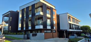 modern apartment near the airport - 0