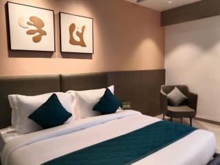 Comfort Inn Empire, Morbi - 4