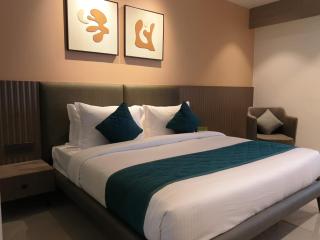 Comfort Inn Empire, Morbi - 6