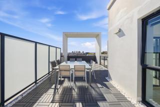 Luxury 3BR Penthouse with Parking & Walk to Darling Harbour & ICC & CBD & Chinatown - Sydney - 8