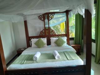 Woolsack Suites - 1