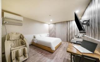 Hotel M Story - 2