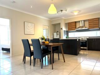 Regents Park Private 2BR Retreat Ground Floor - 9