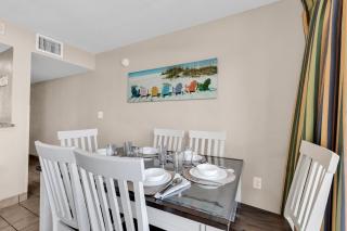 Hosteeva Atlantica Oceanfront Condo - Myrtle Beach - 8