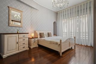 Regal 3Bdr Apartament - 0