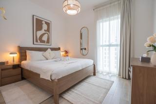 Stylish 1BR Apartment with Balcony View in Yas Island - 9