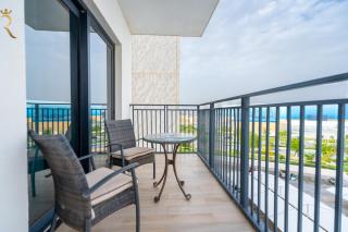Stylish 1BR Apartment with Balcony View in Yas Island - 6