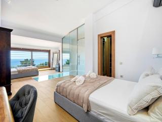 Villa Helios Luxury Sea View Villa with Private Pool Gym and BBQ Area - 6