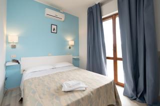 Stella Mare Rooms Food and Beach - 8