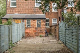 Victorian Terrace near Uni sleeps 6 Garden - 2