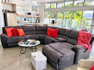 Ground floor of 2 storey Artist's studio house - 9