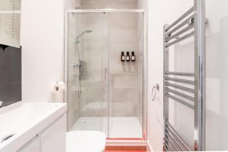 Studio - Sleeps 2 - Parking - Central - WiFi - 6