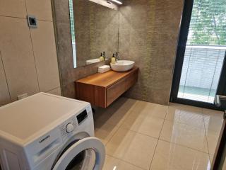 The Horizon 360 Luxury Penthouse in Budapest with Huge Terrace - Near Airport & Puskas Arena - 6