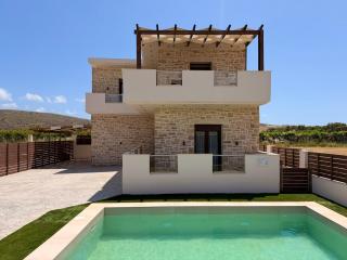 Villa Maristhea Seaside with Private Pool - 0