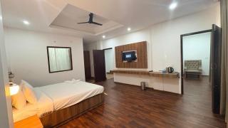 Hotel B Wings - 8