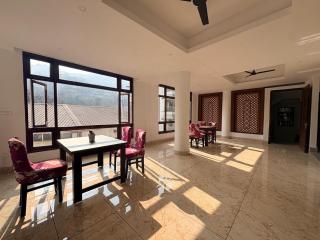 Hotel B Wings - 3