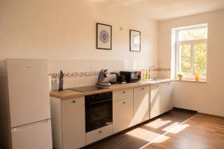 zentrales Apartment mit Fußbodenheizung im ruhigen Hinterhaus, JURA Kaffeevollautomat, Smart-TV, Privater Parkplatz, WIFI, Boxspringbetten - 7