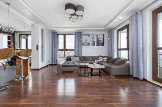 Apartment with a River View Near the Old Town by Renters Prestige - 4