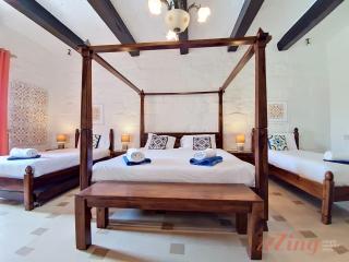 Enchanting Villa Retreat with 5 Bedrooms in Gozo - 2
