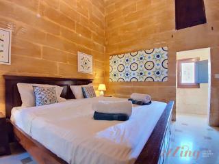 Enchanting Villa Retreat with 5 Bedrooms in Gozo - 9
